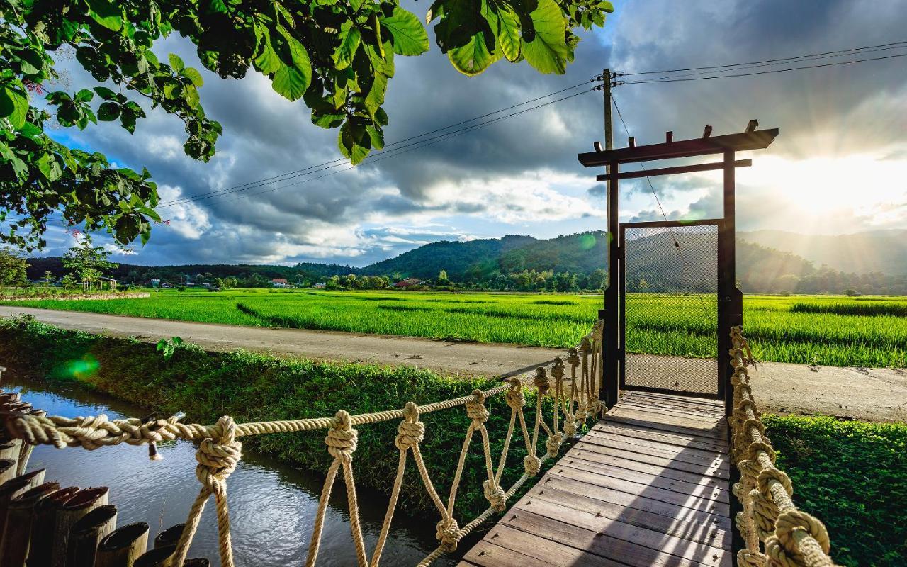 Baan Sin Suk Hotel Chiang Rai Exterior photo