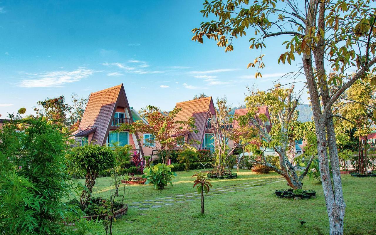 Baan Sin Suk Hotel Chiang Rai Exterior photo